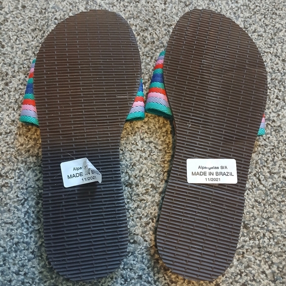 Havaianas You Malta Mix Multicolored Stripe Slide Sandals Wmn's 6W - Picture 8 of 8